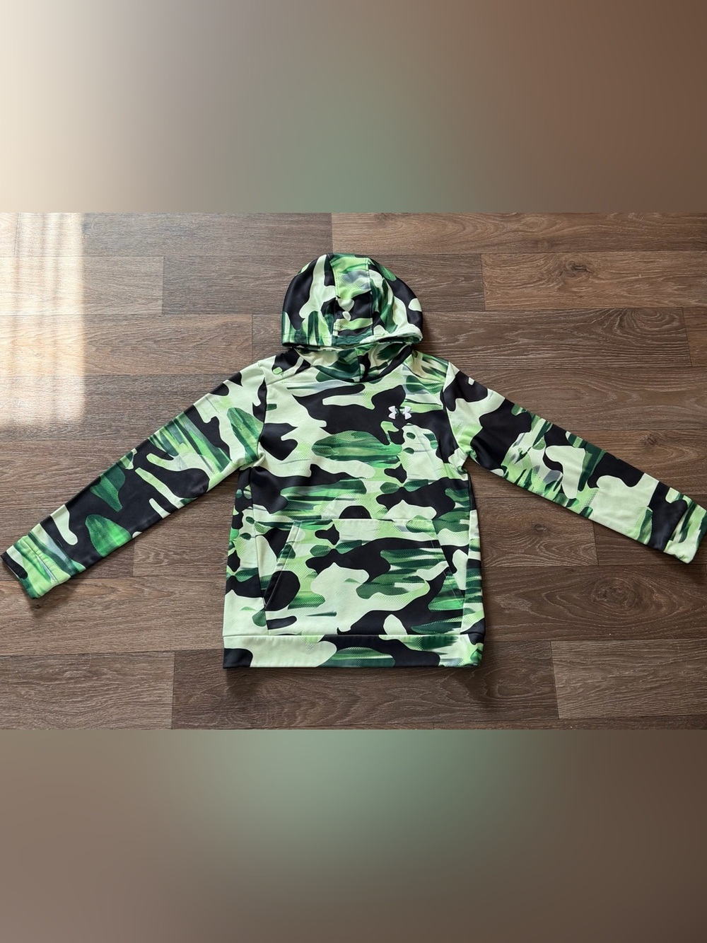 Under Armour Green and Black Camo Hoodie Youth Large